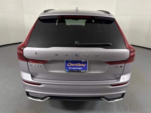 2026 Volvo XC60 B5 Core