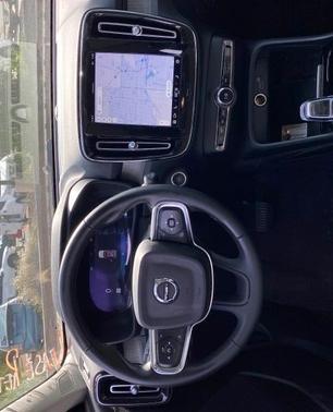 2023 Volvo XC40 B4 Plus Dark Theme