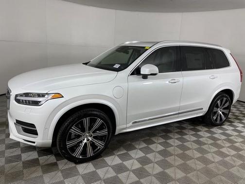 2024 Volvo XC90 Recharge Plug-In Hybrid T8 Plus 6 Passenger