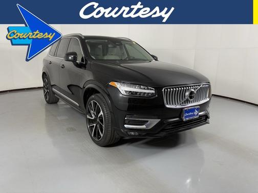 2023 Volvo XC90 B5 Plus