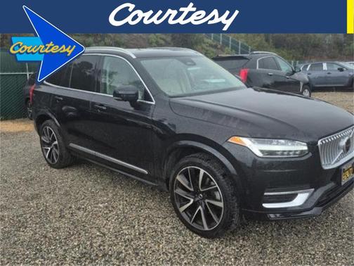 2023 Volvo XC90 B5 Plus