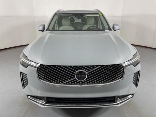 2026 Volvo XC90 B6 Ultra 7-Seater