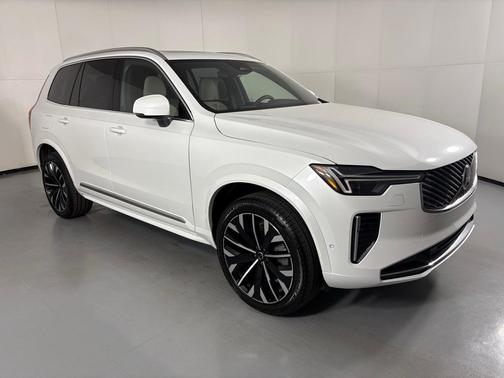 2026 Volvo XC90 B5 Plus 6-Seater