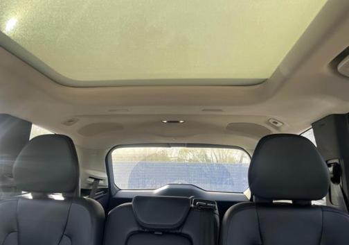 2022 Volvo XC90 T6 Momentum 7 Passenger