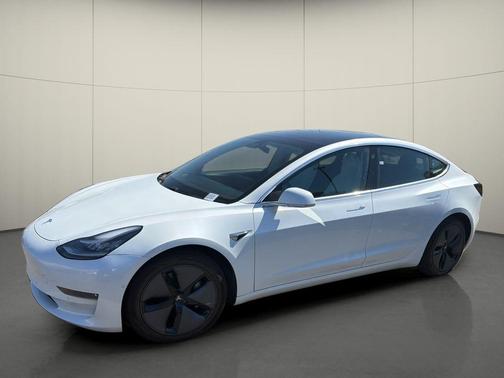 White 2019 Tesla Model 3 Long Range