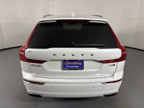 2018 Volvo XC60 Recharge Plug-In Hybrid T8 Inscription