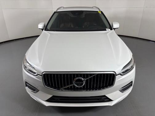 2018 Volvo XC60 Recharge Plug-In Hybrid T8 Inscription