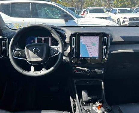 2023 Volvo XC40 B5 Core
