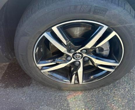 2023 Volvo XC40 B5 Core