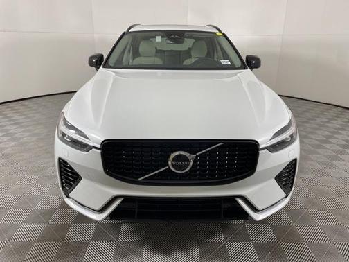 2024 Volvo XC60 Recharge Plug-In Hybrid T8 Plus Dark Theme