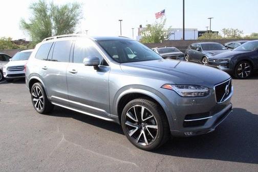 2019 Volvo XC90 T6 Momentum