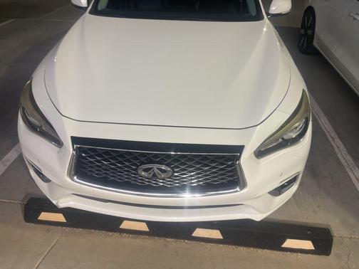 2018 INFINITI Q50 Hybrid Luxe