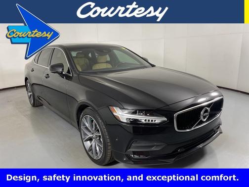 2018 Volvo S90 T5 Momentum