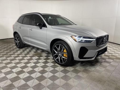2025 Volvo XC60 Plug-In Hybrid T8 Polestar Engineered