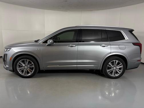 2025 Cadillac XT6 Premium Luxury FWD