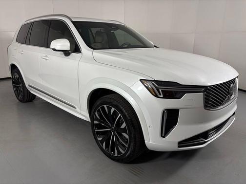 Crystal White Pearl 2026 Volvo XC90 Plug-In Hybrid T8 Plus 7-Seater