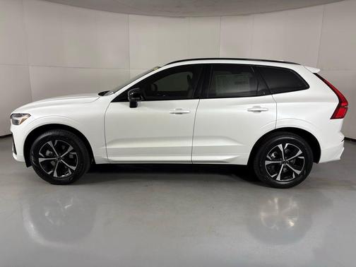 2026 Volvo XC60 B5 Core