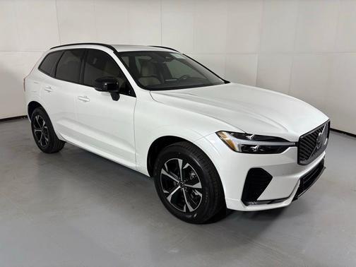 2026 Volvo XC60 B5 Core