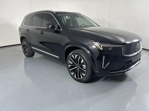 2025 Volvo XC90 B6 Plus 7-Seater