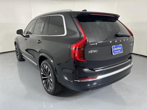 2025 Volvo XC90 B6 Plus 7-Seater
