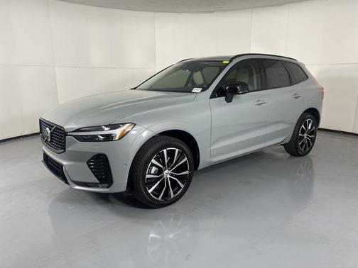2025 Volvo XC60 B5 AWD Plus