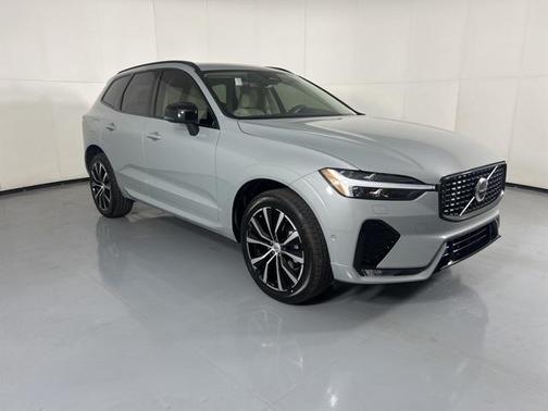 2025 Volvo XC60 B5 AWD Plus