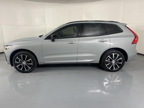 2025 Volvo XC60 B5 AWD Plus
