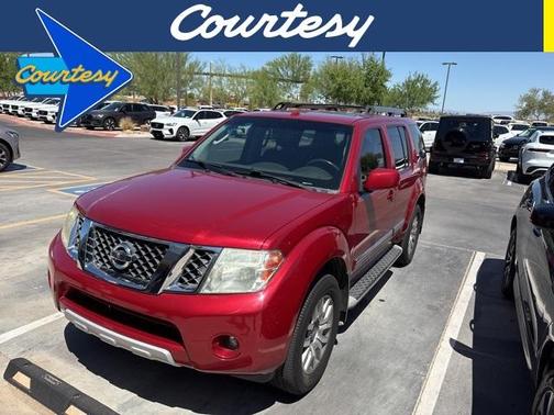 2011 Nissan Pathfinder LE