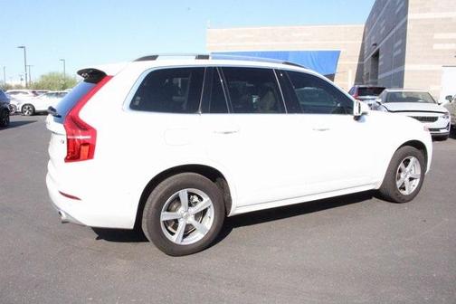 2019 Volvo XC90 T5 Momentum