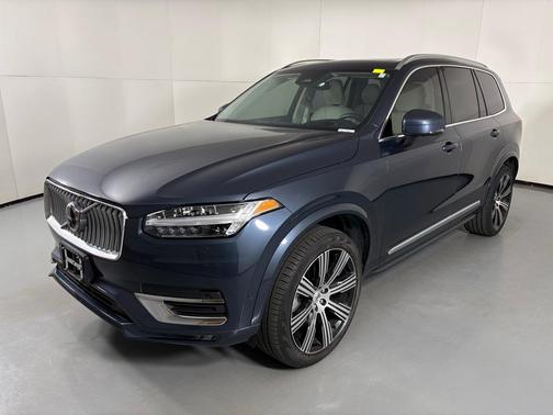 2023 Volvo XC90 B6 Ultimate 7-Seater