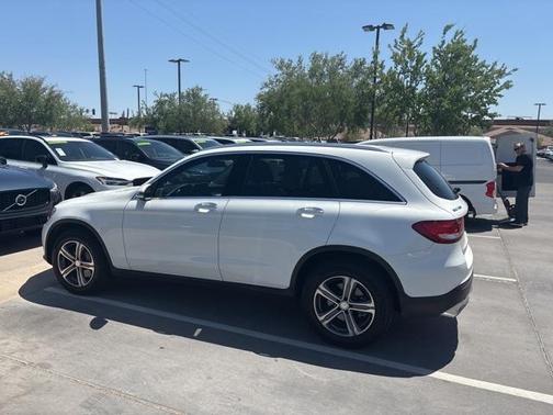 2017 Mercedes-Benz GLC 300 Base