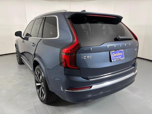 2026 Volvo XC90 B5 Core