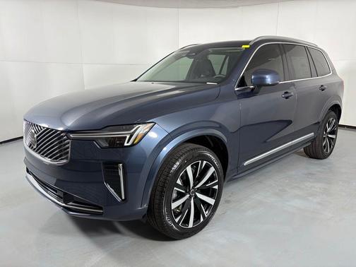 2026 Volvo XC90 B5 Core