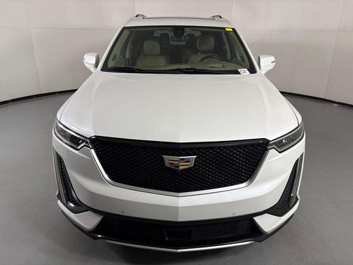 Crystal White Tri-Coat 2020 Cadillac XT6 Sport AWD