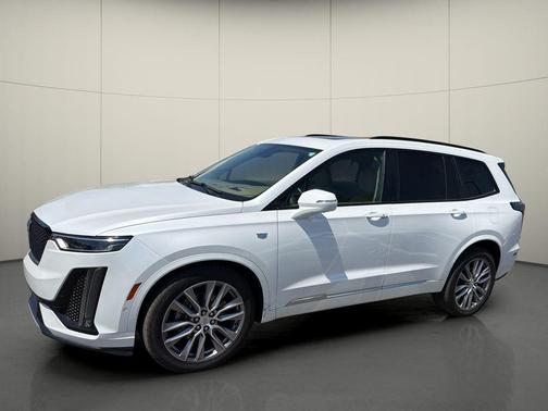 Crystal White Tri-Coat 2020 Cadillac XT6 Sport AWD