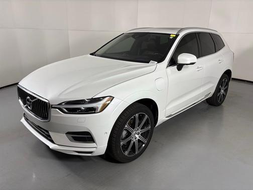 2018 Volvo XC60 Recharge Plug-In Hybrid T8 Inscription