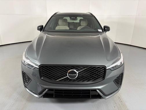 2026 Volvo XC60 B5 Core