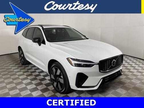 2024 Volvo XC60 Recharge Plug-In Hybrid T8 Plus Dark Theme