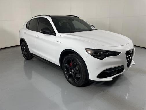 2024 Alfa Romeo Stelvio Veloce