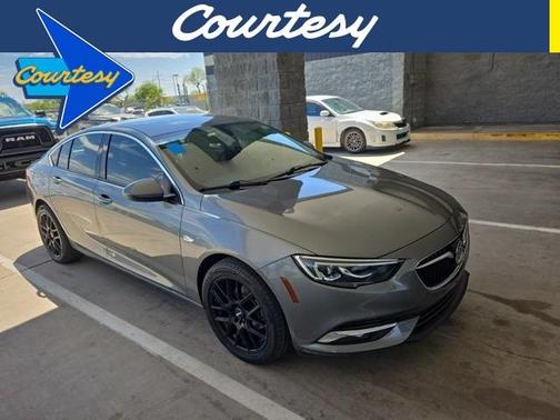 2019 Buick Regal Sportback Essence