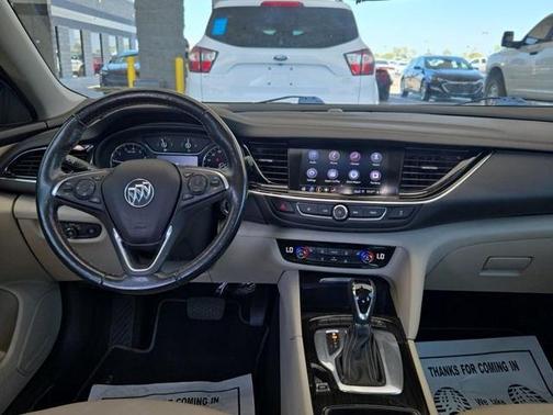 2019 Buick Regal Sportback Essence