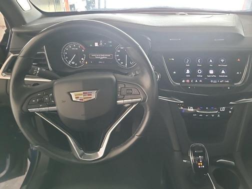 2024 Cadillac XT6 Premium Luxury FWD