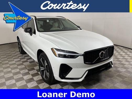 2025 Volvo XC60 Plug-In Hybrid T8 Plus