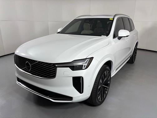 2026 Volvo XC90 B6 Plus 7-Seater