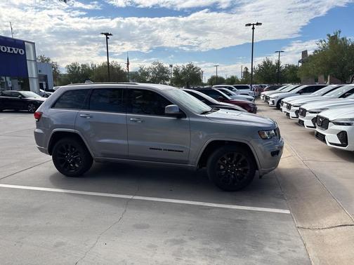 2018 Jeep Grand Cherokee Altitude
