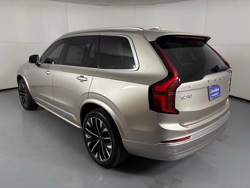 2026 Volvo XC90 Plug-In Hybrid T8 Ultra 7-Seater