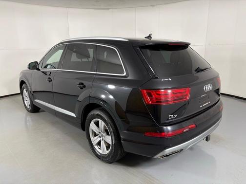 2019 Audi Q7 45 Premium