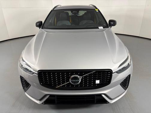 2025 Volvo XC60 Plug-In Hybrid T8 Polestar Engineered