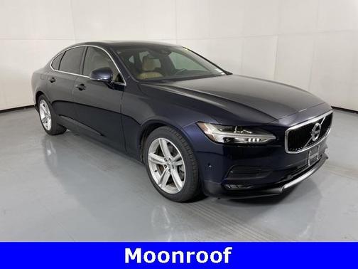 2017 Volvo S90 T5 Momentum