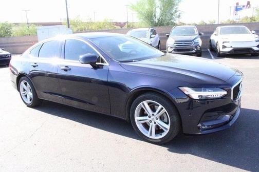 2017 Volvo S90 T5 Momentum